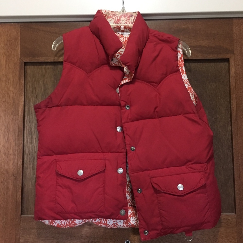 Red reverse-able vest perfect for fall/winter
